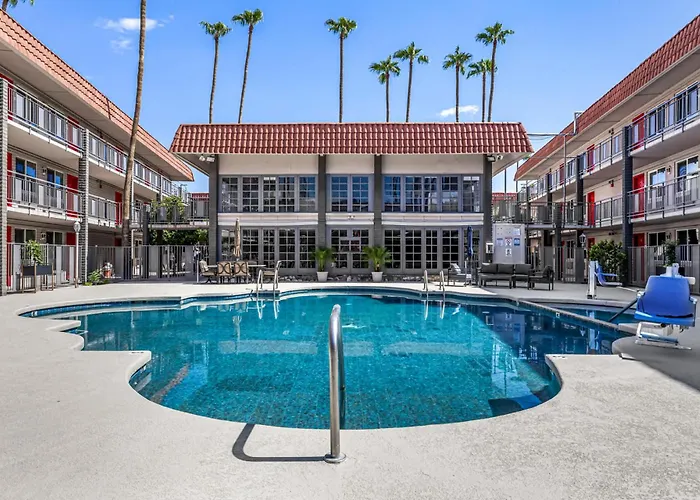 Beautiful Retreat 2 Queen Beds At Oasis Pool & Clubhouse *